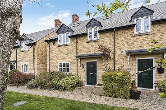 4 Bedroom Semi Detached House For Sale In Priors Lane, Hinton Waldrist, SN7