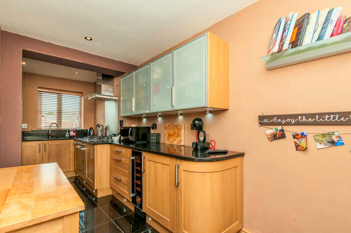 2 Bedroom Terraced House To Rent In Elizabeth Avenue, Kirk Sandall, DN3