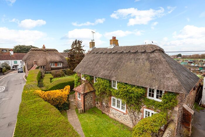 3 Bedroom Cottage To Rent In Felpham Road, Felpham, Bognor Regis, PO22