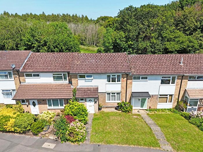 3 Bedroom Terraced House For Sale In Hithercroft Road, High Wycombe, HP13