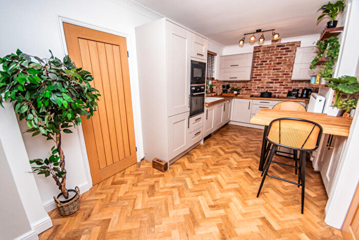 3 Bedroom Semi-Detached House For Sale In Melton Mill Lane, High Melton, DN5