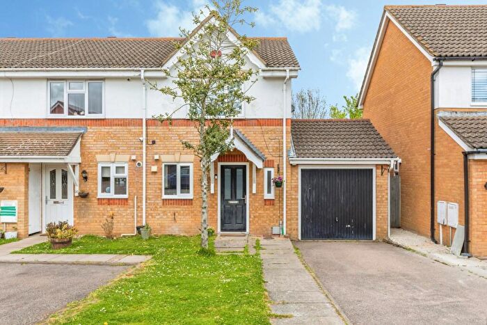 2 Bedroom End Of Terrace House For Sale In Fordwich Drive, Rochester, Kent, ME2