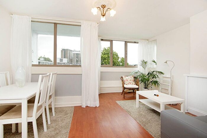 3 Bedroom Flat To Rent In Maida Vale, London, W9