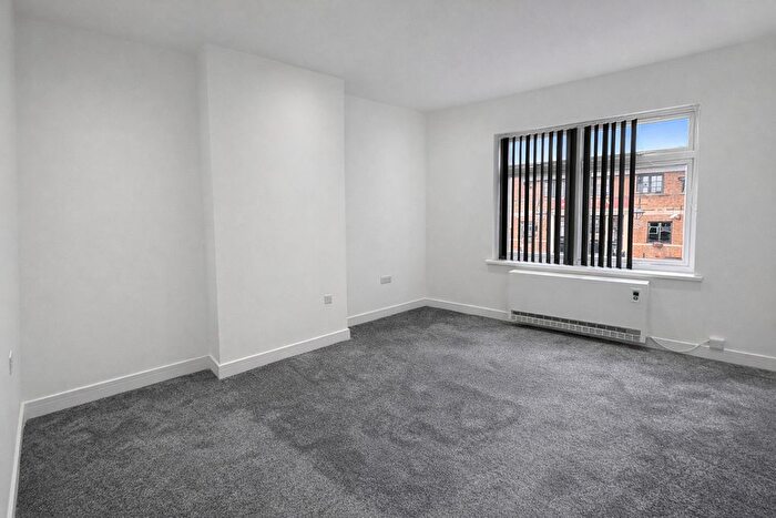 2 Bedroom Flat To Rent In London Road, Romford, RM7