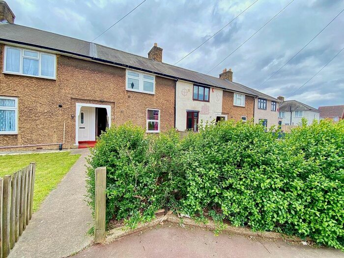 3 Bedroom House To Rent In Flamstead Gardens, Dagenham, RM9