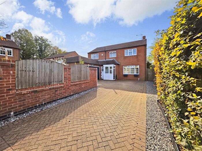 4 Bedroom Detached House For Sale In Merevale Close, Lowdham, Nottingham, NG14