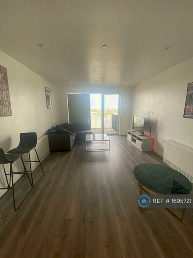 2 Bedroom Flat To Rent In Caisson Moor Court, London, E3