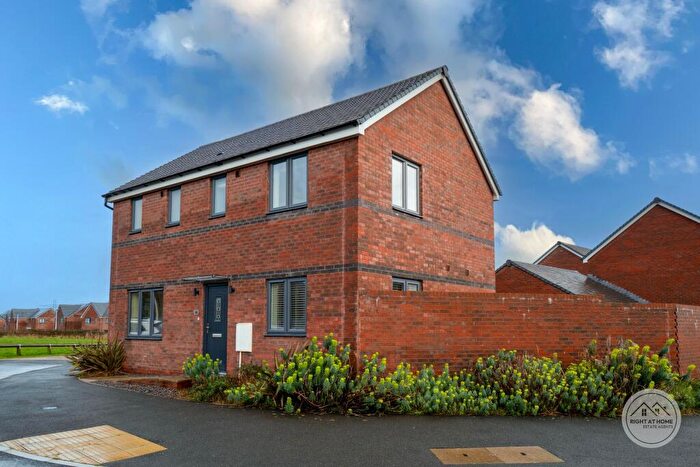 3 Bedroom Detached House For Sale In Channings Drive, Tithebarn, Exeter, EX1