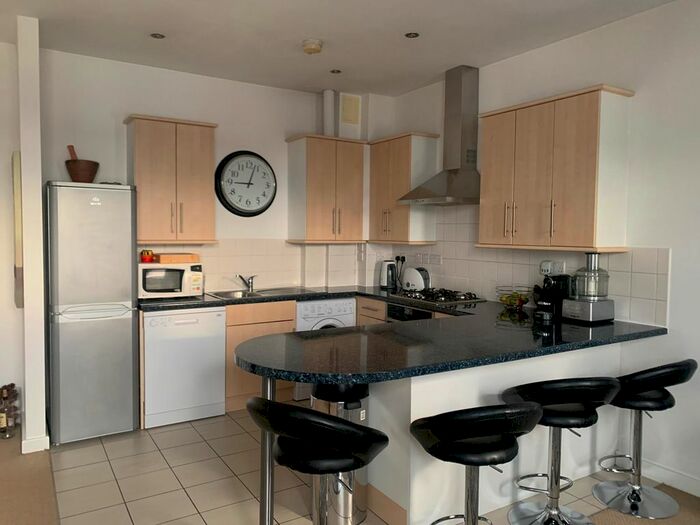 2 Bedroom Flat To Rent In Cambridge Street, Aylesbury, HP20