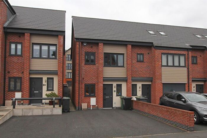 2 Bedroom Semi-Detached House To Rent In Robinson Crescent, Loughborough, LE11