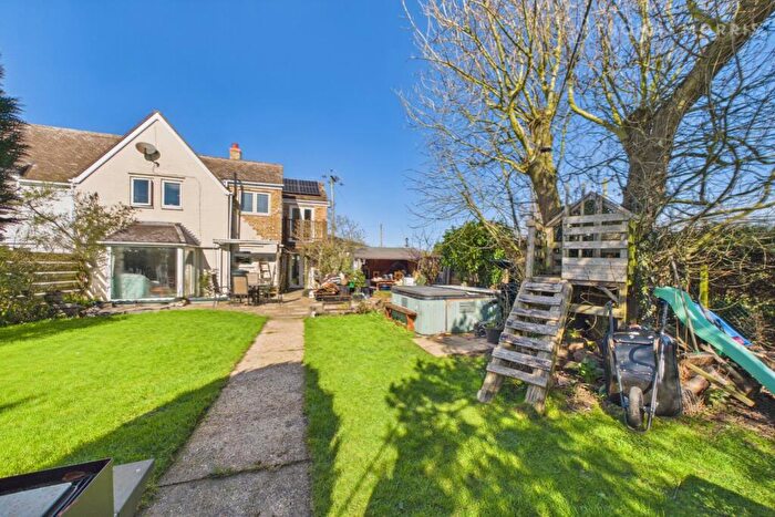 3 Bedroom Semi-Detached House For Sale In Old Ramsey Road, St. Ives, Cambridgeshire, PE27