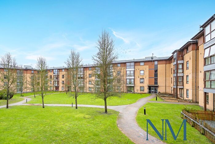 2 Bedroom Flat For Sale In Nokes Cour, Commonwealth Drive, Three Bridges, RH10