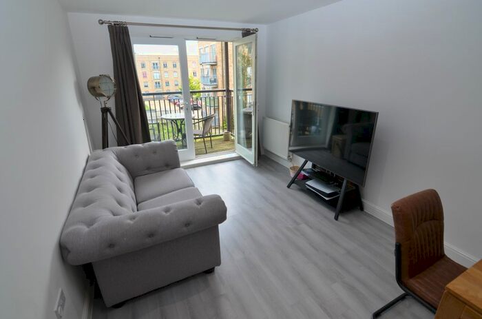 2 Bedroom Flat To Rent In Esparto Way, South Darenth, DA4