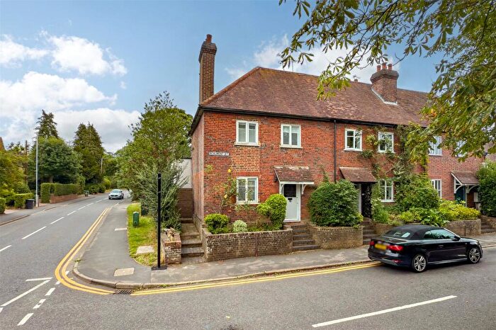 4 Bedroom End Of Terrace House For Sale In Beaumont Avenue, St. Albans, Hertfordshire, AL1