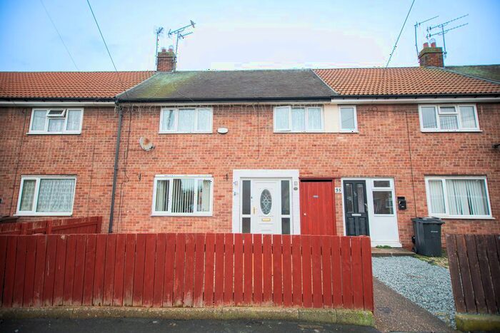 3 Bedroom Terraced House To Rent In Nornabell Street, Hull, HU8