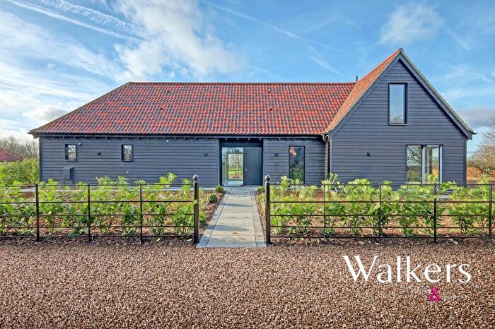 5 Bedroom Detached House For Sale In Brent Hall Road, Finchingfield, CM7