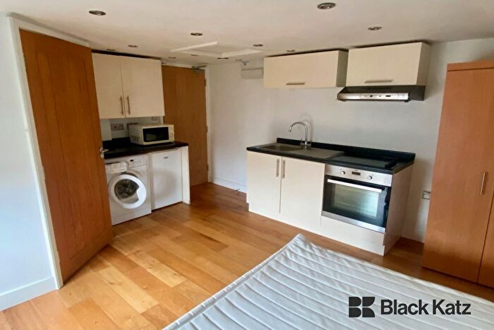 Studio To Rent In Upper Tulse Hill, London, SW2