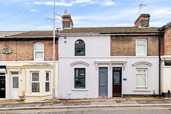 3 Bedroom Terraced House To Rent In Coombe Valley Road, Dover, CT17