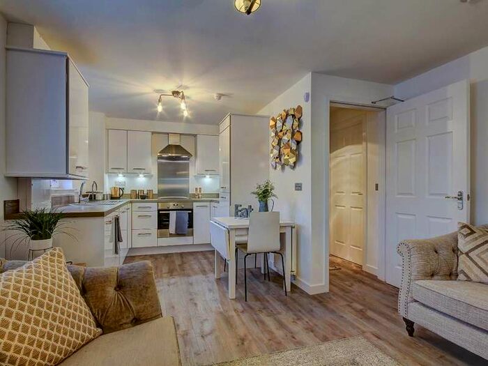 1 Bedroom Flat For Sale In Kelvin Gait Apartments, Kelvin Gait, Marina