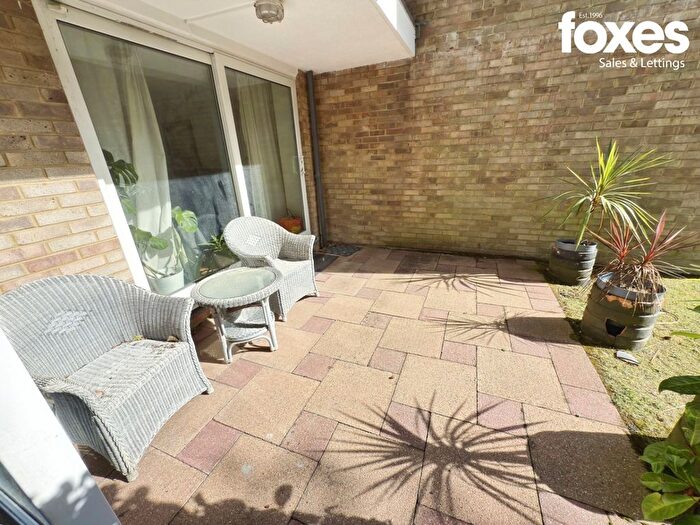 2 Bedroom Flat For Sale In Harbour Prospect, Hurst Hill, Lilliput, Poole, Dorset, BH14