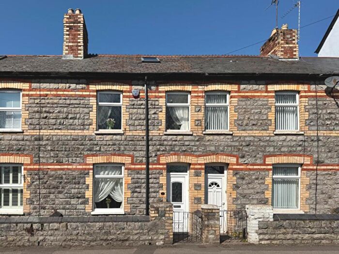 2 Bedroom Terraced House For Sale In Lavernock Road, Penarth, CF64