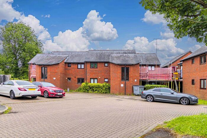 1 Bedroom Flat To Rent In St. Agnells Court, Hemel Hempstead, HP2