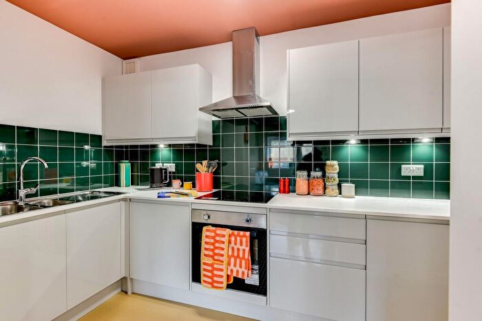 4 Bedroom House To Rent In Eastover Grove, Bath, BA2