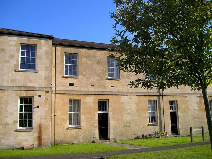 3 Bedroom Terraced House To Rent In Thomas Wyatt Road, SN10