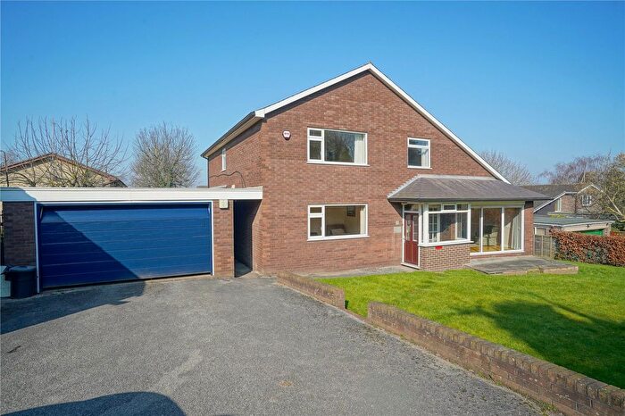 4 Bedroom Detached House For Sale In Moorgate Lane, Rotherham, South Yorkshire, S60