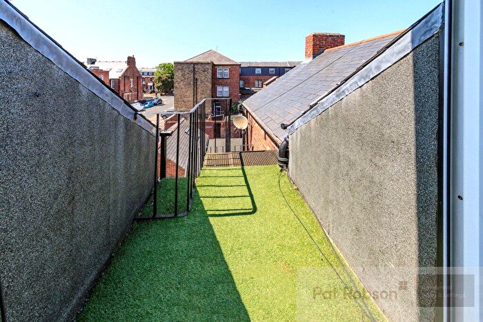 2 Bedroom Apartment To Rent In Grosvenor Place (Flat ), Jesmond, Newcastle Upon Tyne, NE2