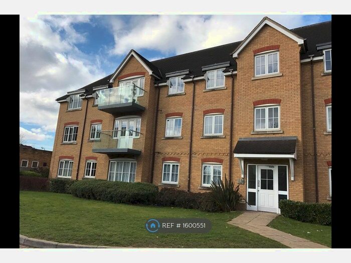 1 Bedroom Flat To Rent In St. Albans Road, Watford, WD25