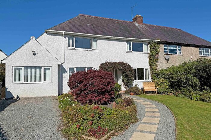 3 Bedroom Semi-Detached House For Sale In Garreglwyd, Benllech, Tyn-y-Gongl, Isle Of Anglesey, LL74
