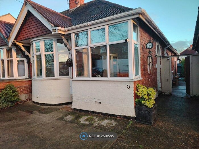 3 Bedroom Bungalow To Rent In Boughton Green Road, Northampton, NN2