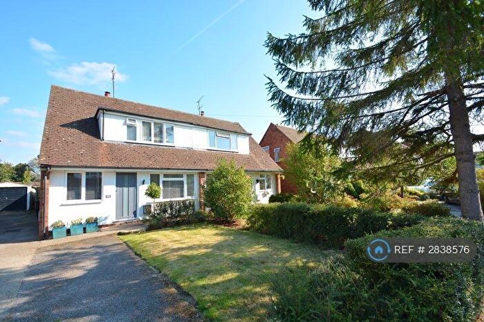 3 Bedroom Semi Detached House To Rent In Cotmore Gardens, Thame, OX9