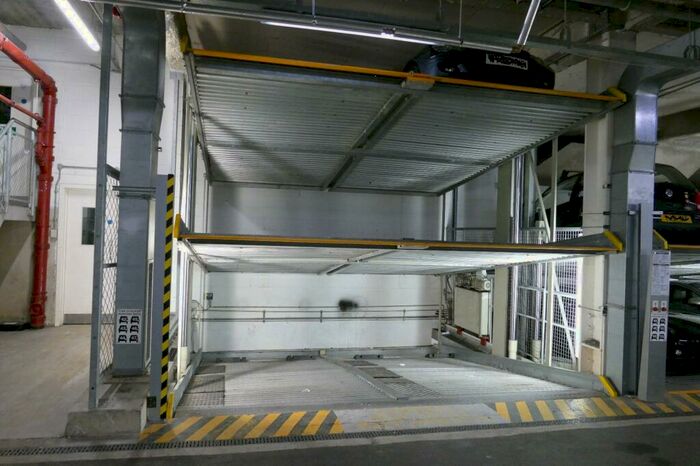 Garage / Parking To Rent In Albion Street, Leeds, West Yorkshire, Uk, LS2