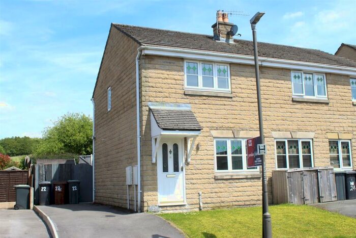 3 Bedroom House To Rent In Crowden Drive, Hadfield, Glossop, SK13