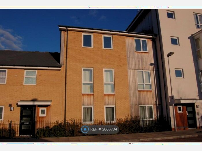 1 Bedroom Flat To Rent In Drake Way, Reading, RG2