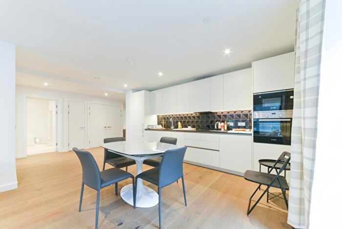 1 Bedroom Apartment To Rent In Drake Apartments, Heygate Street, London, SE17