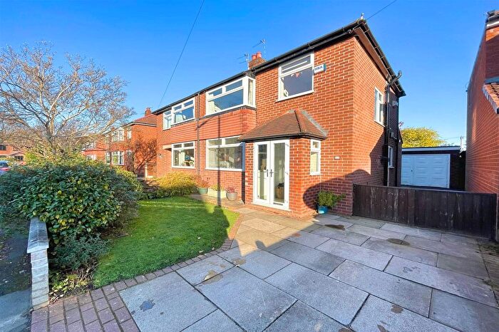 3 Bedroom Property For Sale In Wenlock Road, Sale, M33