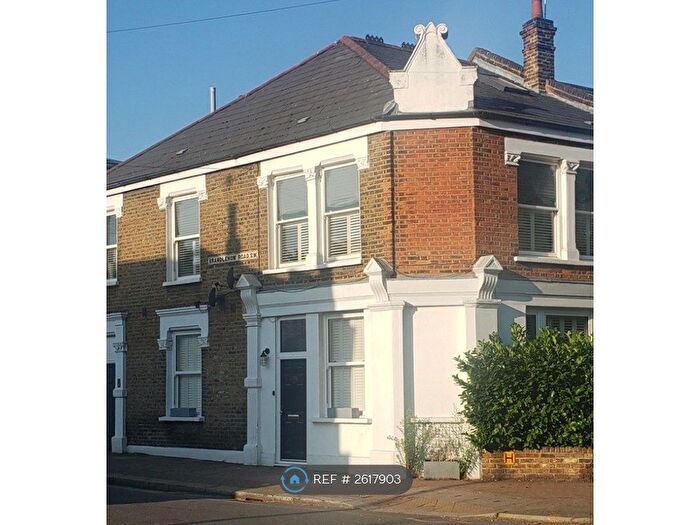 1 Bedroom Flat To Rent In Putney Bridge Road, London, SW15