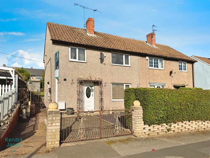 3 Bedroom Semi-Detached House For Sale In Long Lane, Carlton-In-Lindrick, Worksop, S81