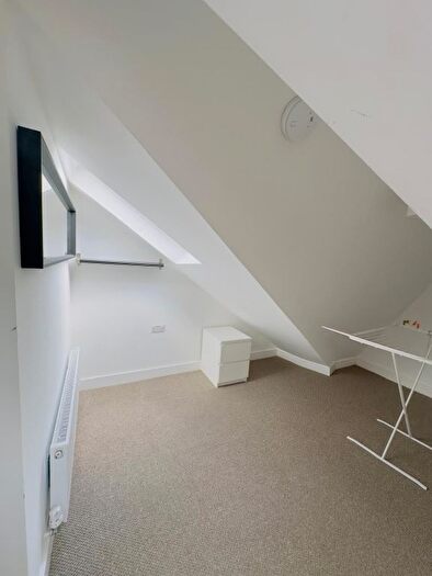 6 Bedroom Semi-Detached House To Rent In Divinity Road, Oxford, OX4