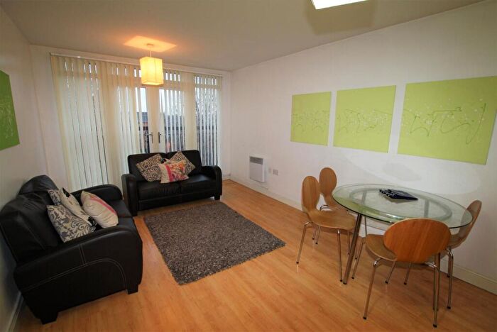 2 Bedroom Apartment To Rent In The Gallery, Moss Lane East, M14
