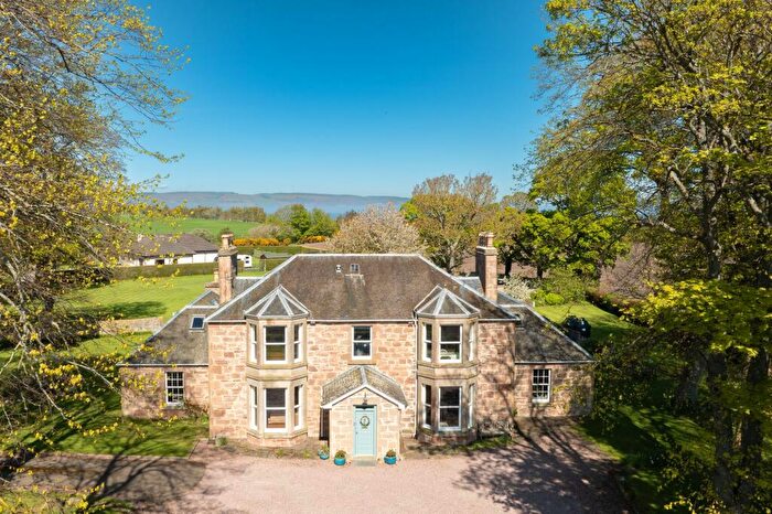 6 Bedroom Detached House For Sale In Ardersier, Inverness, IV2