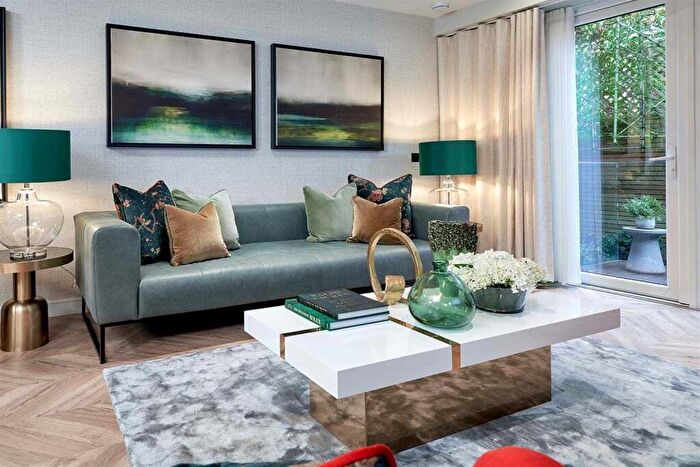 Apartment To Rent In Yorke House, Kingston Upon Thames, KT1