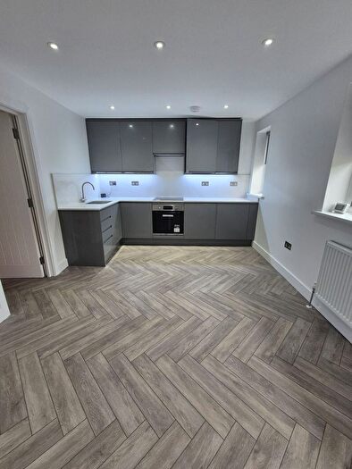 2 Bedroom Flat To Rent In Rochford Close, Broxbourne, EN10