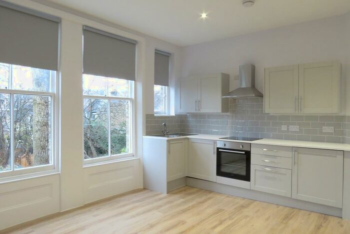 2 Bedroom Apartment To Rent In Gipsy Hill, Upper Norwood, London, SE19