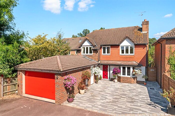 4 Bedroom Detached House For Sale In Somerset Grove, Warfield, Bracknell, Berkshire, RG42