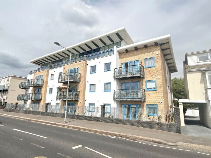 2 Bedroom Apartment To Rent In Eastern Esplanade, Southend-on-Sea, Essex, SS1