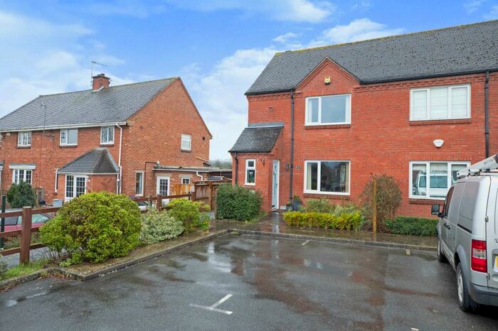 2 Bedroom End Of Terrace House For Sale In Marlcliff Villas, Cleeve Road, Marlcliff, Alcester, B50